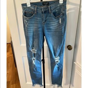 Judy Blue distressed Peter skinny Jean.